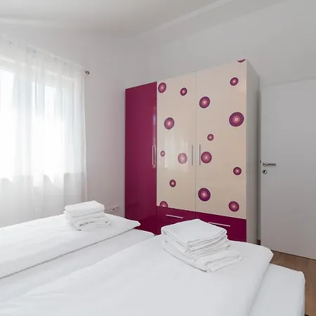 Vaya Apartament *