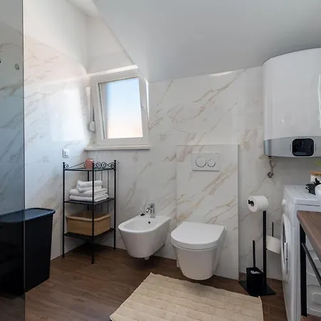 Apartament Vaya *